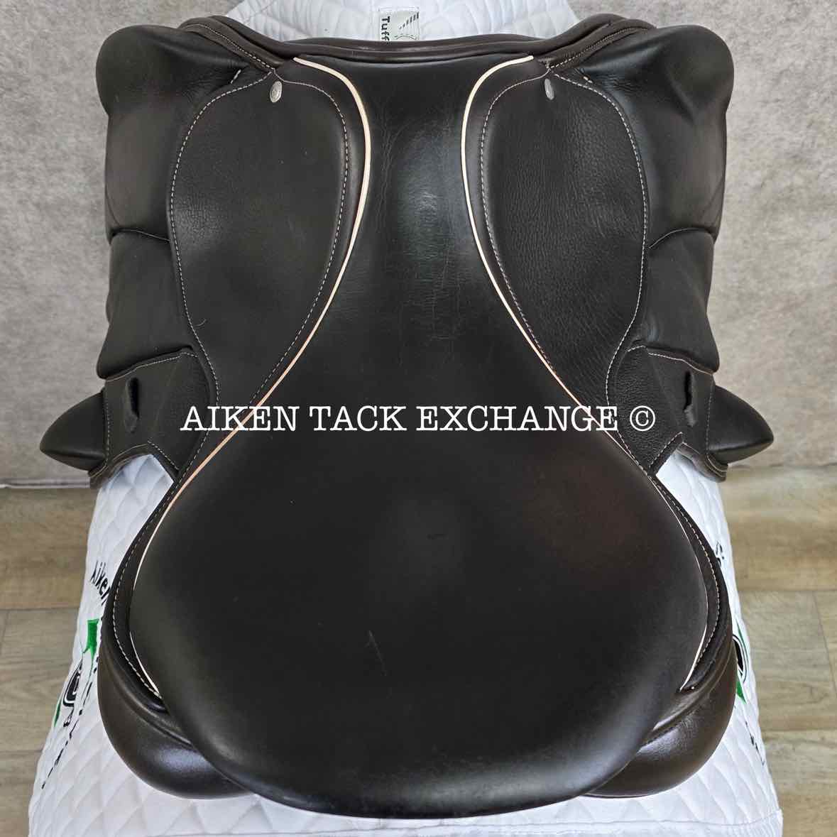 **SOLD** 2018 Custom Saddlery Fleur De Lys Monoflap Jump Saddle, 17.5" Seat, Adjustable Tree, Wool Flocked Panels