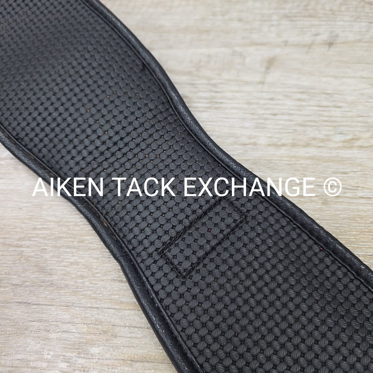 Ovation Airform Chafeless Dressage Girth, Black, 22"