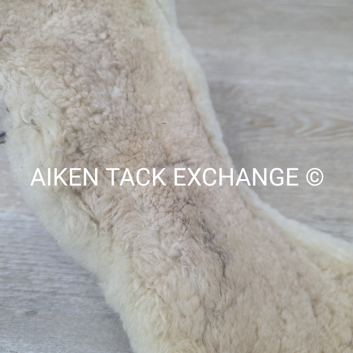 Horze Harleigh Sheepskin Girth, Back, 24"