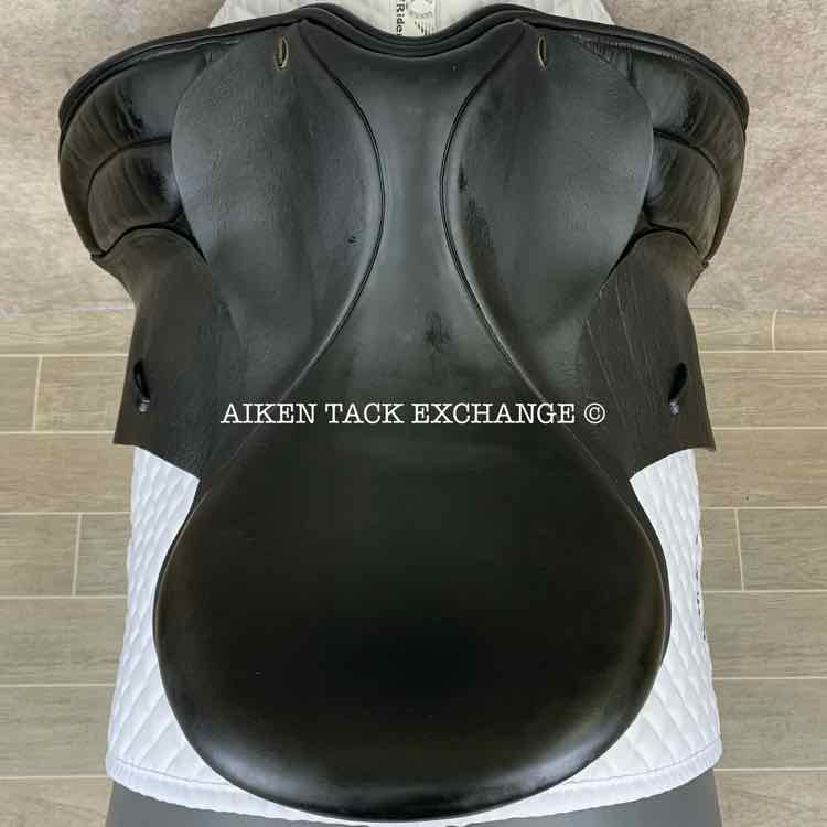 **SOLD** Cynron Dressage Saddle, 17.5" Seat, Medium Wide Tree, Wool Flocked Panels, Buffalo Leather