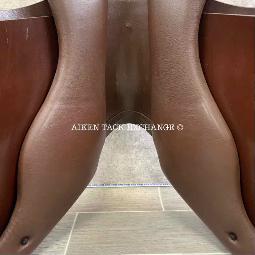 2010 Prestige Archimede 2 Close Contact Jump Saddle, 16.5" Seat, 32 Tree - Medium (Adjustable), Foam Panels