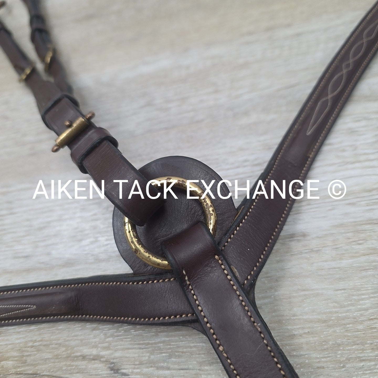 Dy'on D Collection Breastplate with Running Martingale Attachment, Brown, Size C
