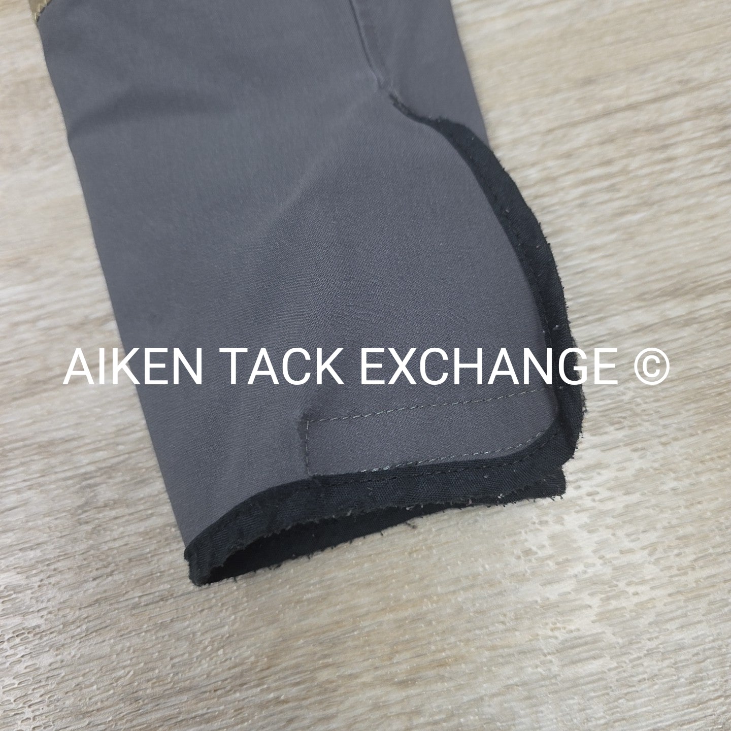 Tailored Sportsman Front Zip Trophy Hunter Knee Patch Breeches, Size 14