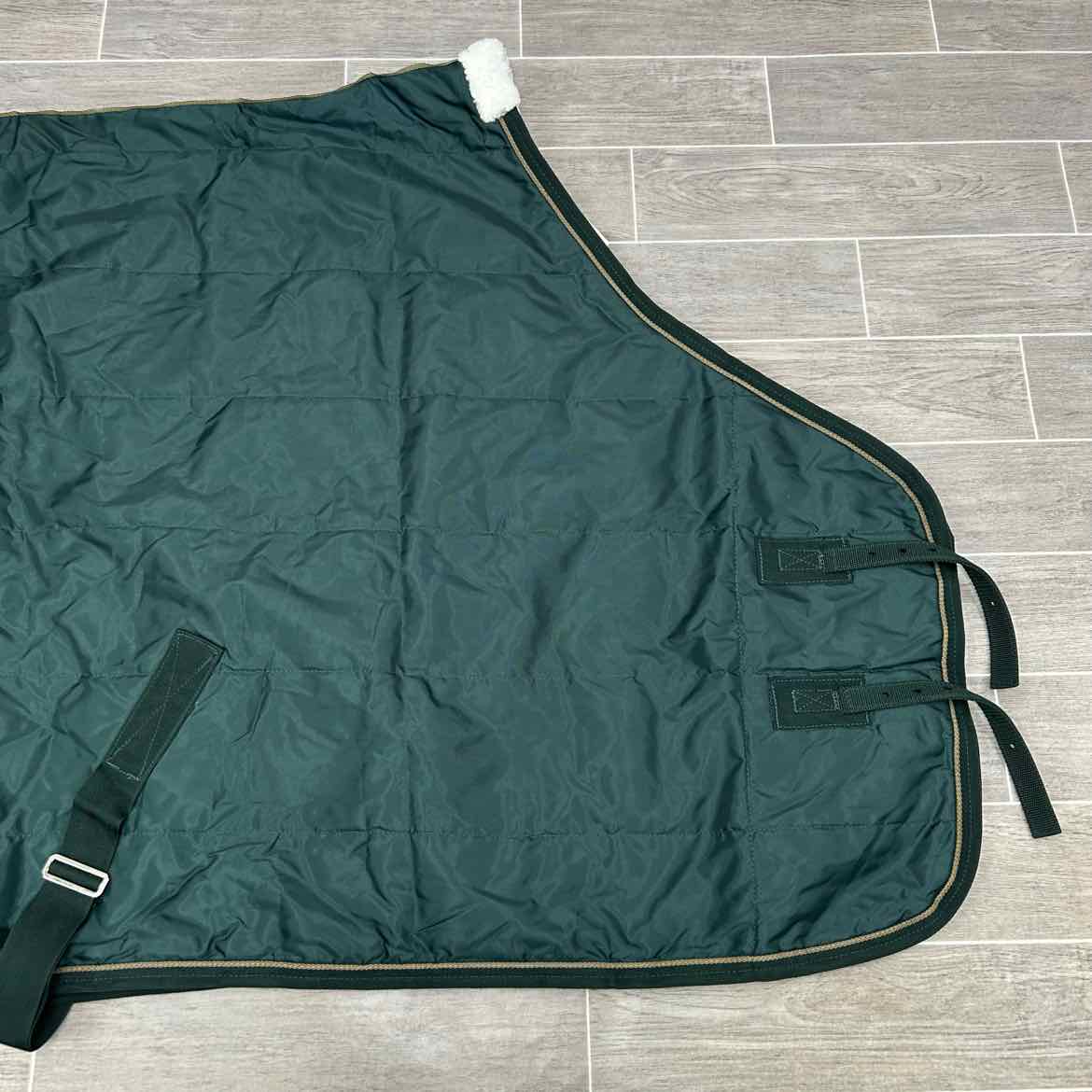 Beval Stable Blanket 84"