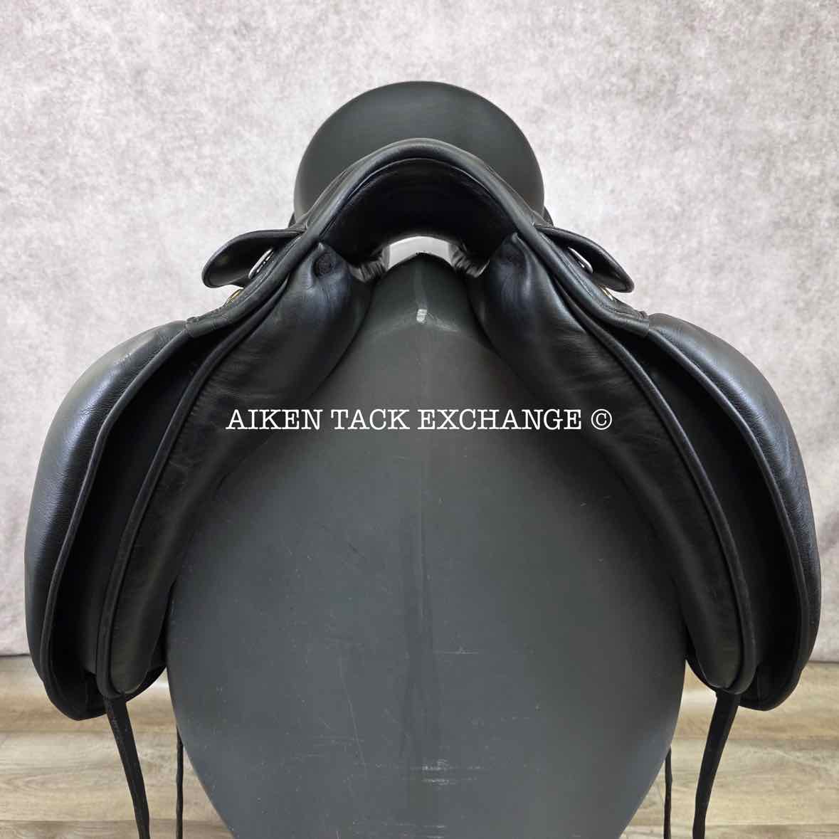 **On Trial** 2006 Prestige Dressage 2000 Saddle, 18" Seat, 35 Tree - MW, Wool Flocked Panels
