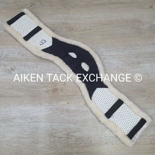 Total Saddle Fit Sheepskin Girth Cover, White, Size Large (28 - 30)