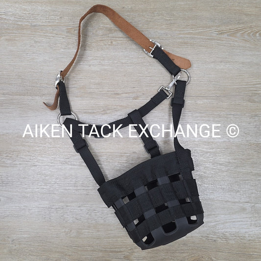 Grazing Muzzle with Leather Crown, Size Medium
