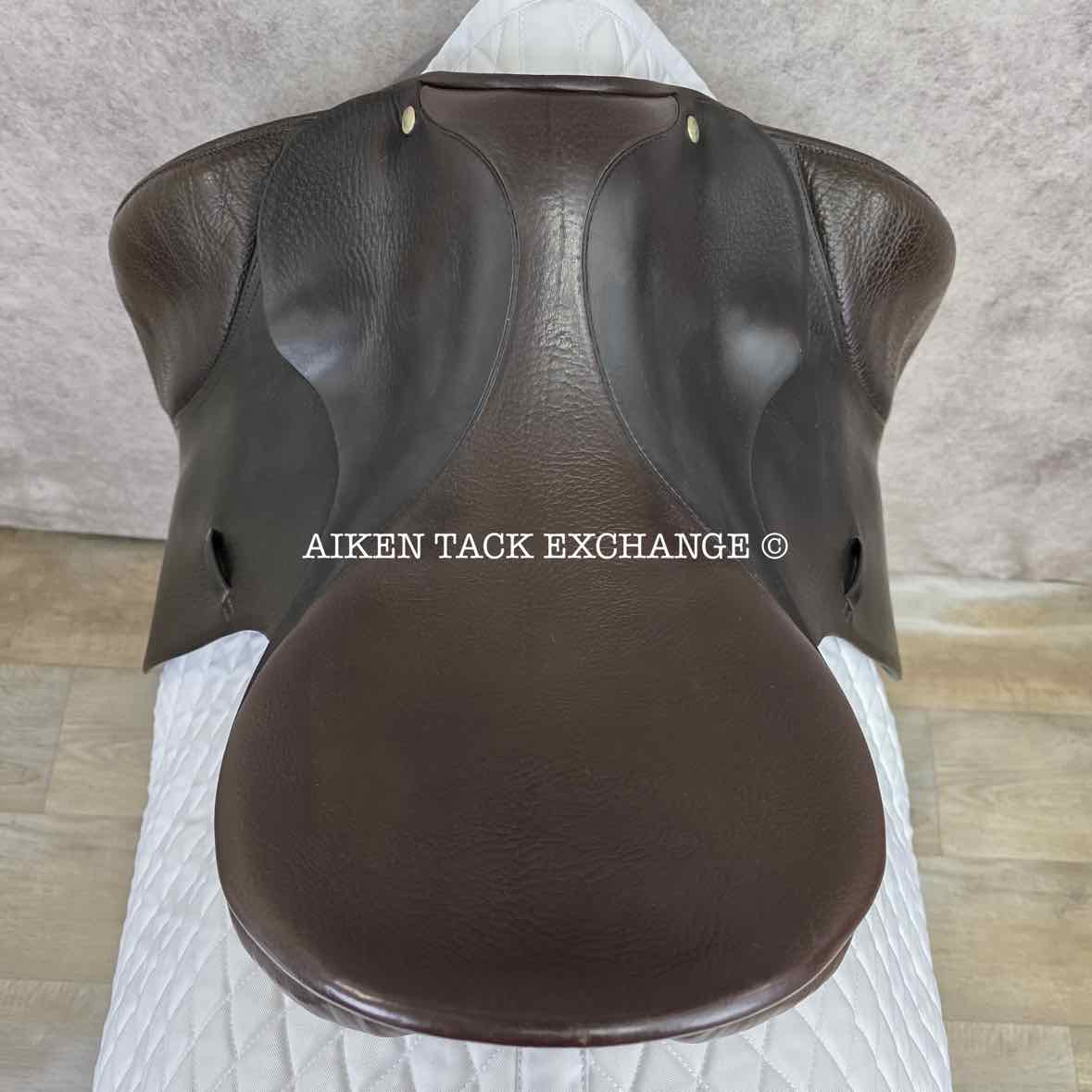 Roosli Pilatus Dressage Saddle, 17" Seat, Medium Tree, Wool Flocked Panels