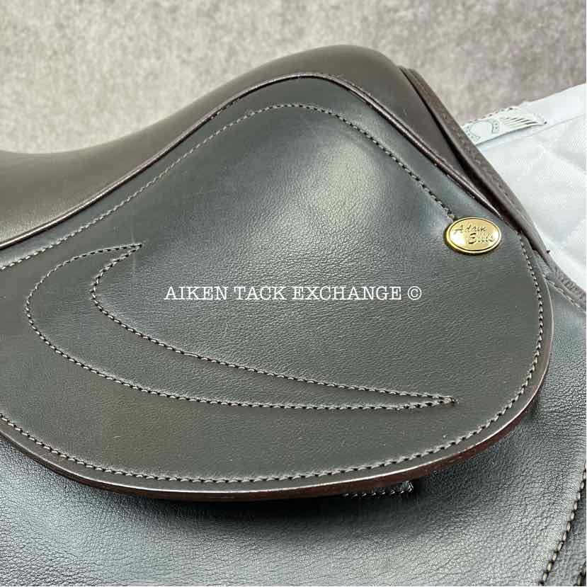 **On Trial** Adam Ellis Chloe Close Contact Jump Saddle, 17" Seat, Medium Wide Tree, Foam Panels
