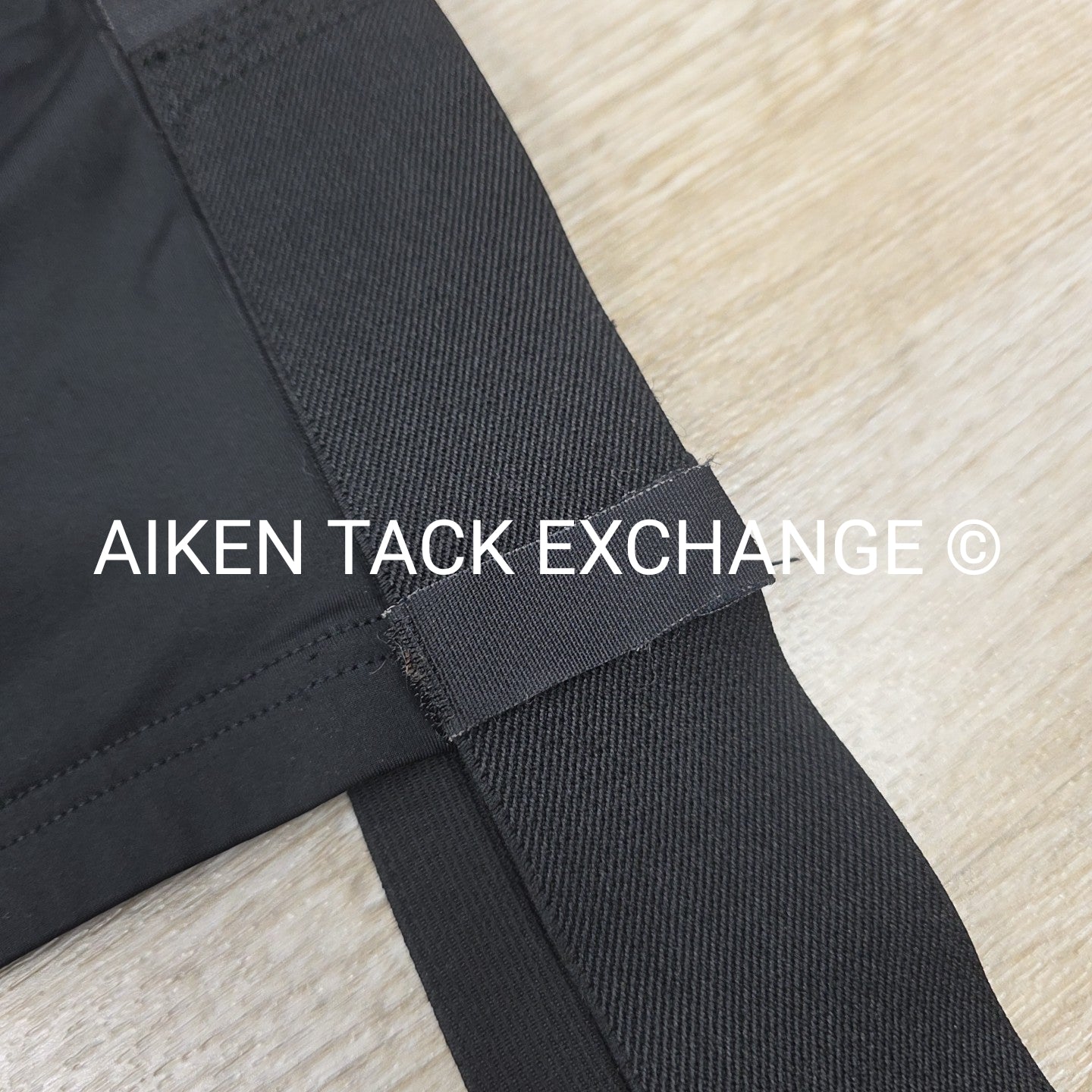 Back on Track Therapeutic Equine Shoulder Guard with Pads, 81"