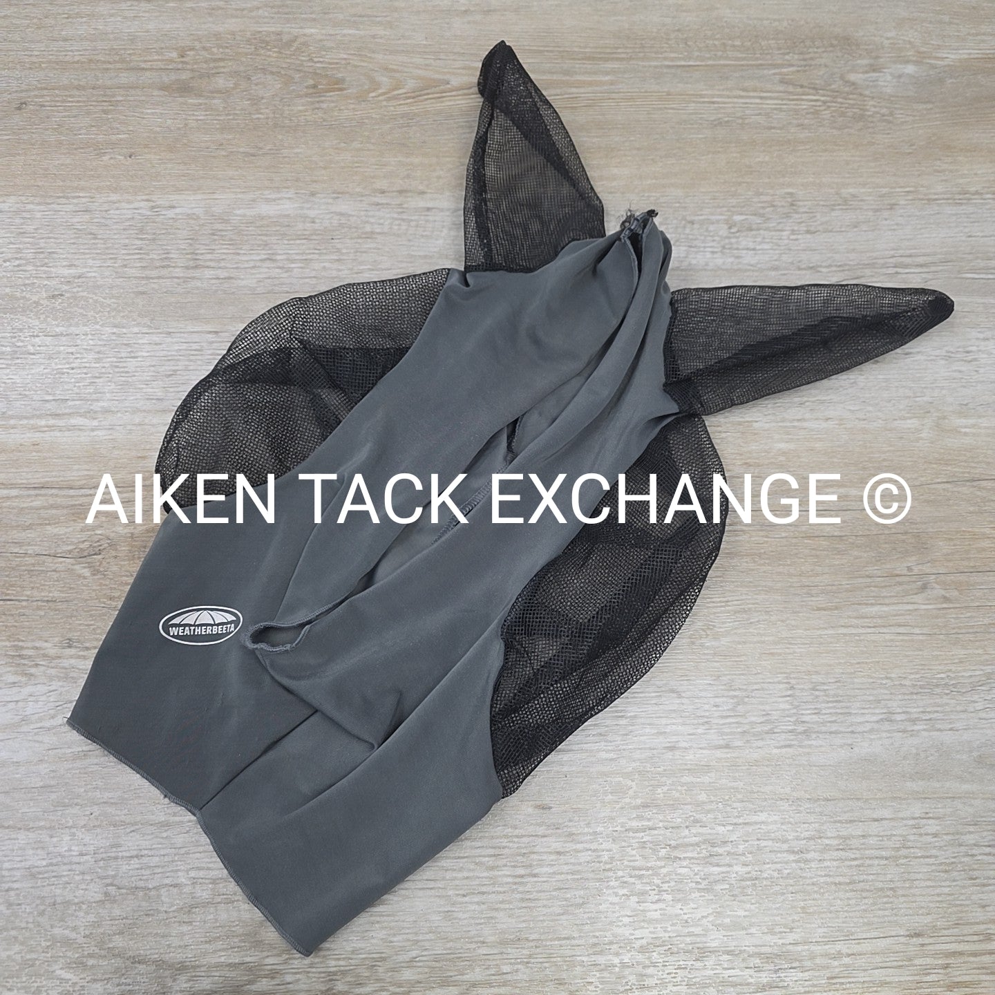 BARGAIN BUNDLE: 2 Weatherbeeta Stretch Bug Eye Saver Fly Masks, Size Pony & 1 Ca