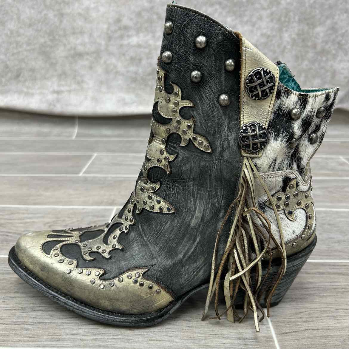 Corral Cow Hide with Fringe Western Boots, Size 7.5