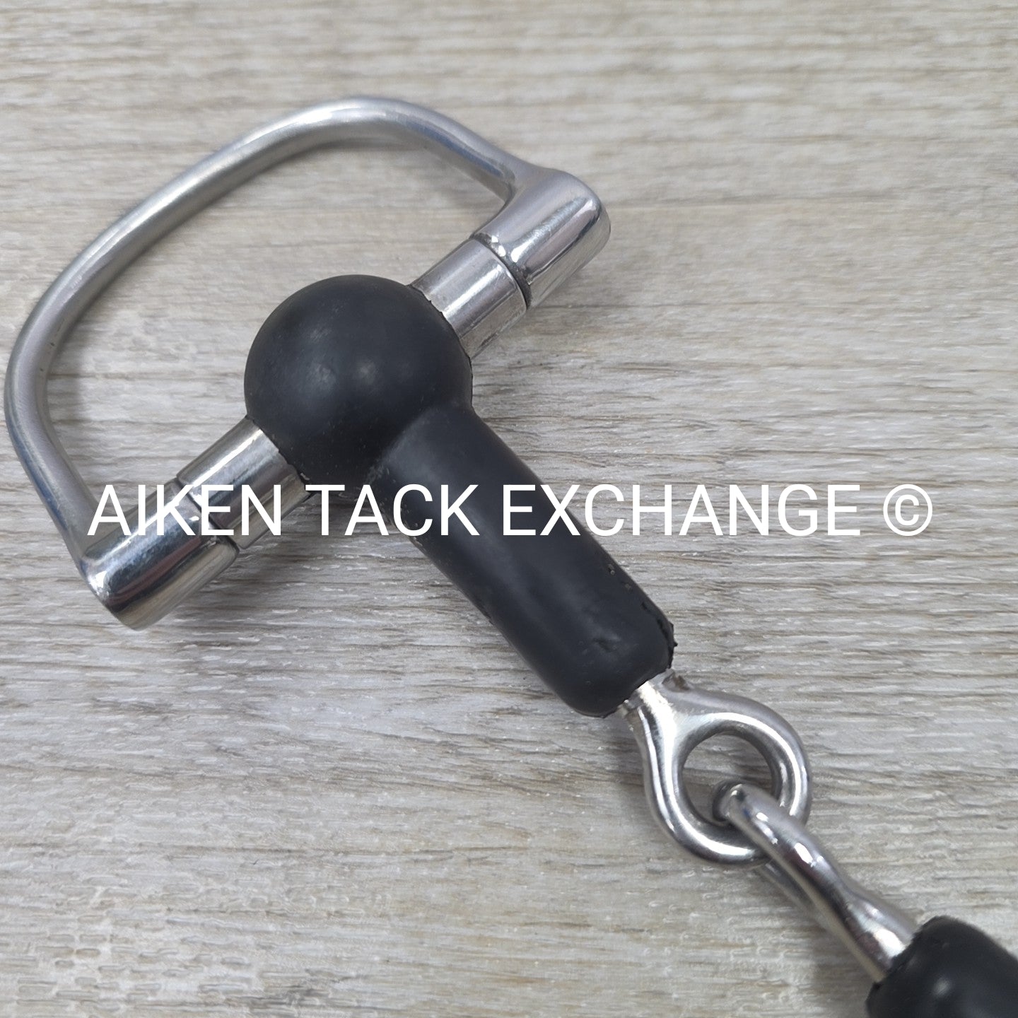 Single Joint Rubber D Ring Bit 4.5" (Has Chew Marks)