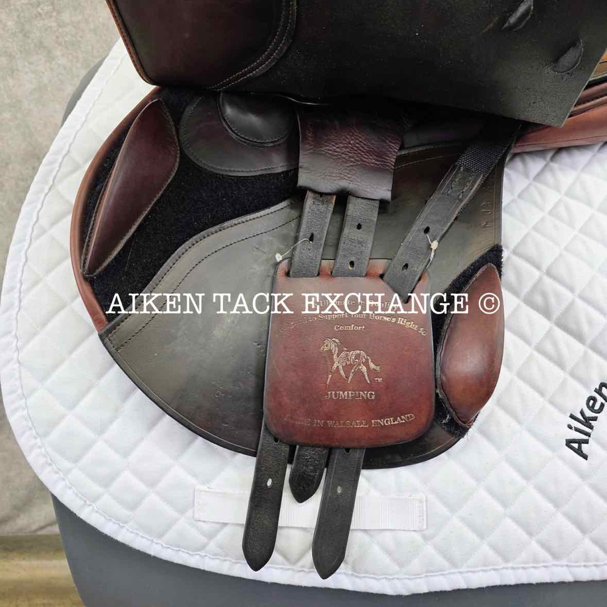 **SOLD** Balance by Frank Baines Jump Saddle, 17" Seat, X-Wide Hoop Tree, Wool Flocked Panels