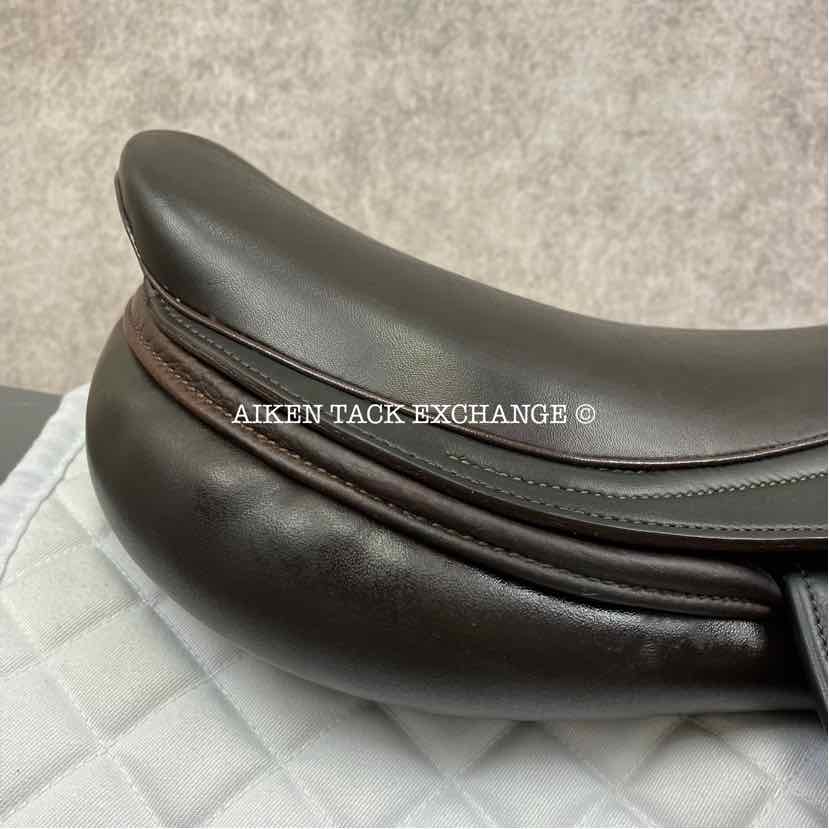 **On Trial** Adam Ellis Chloe Close Contact Jump Saddle, 17" Seat, Medium Wide Tree, Foam Panels