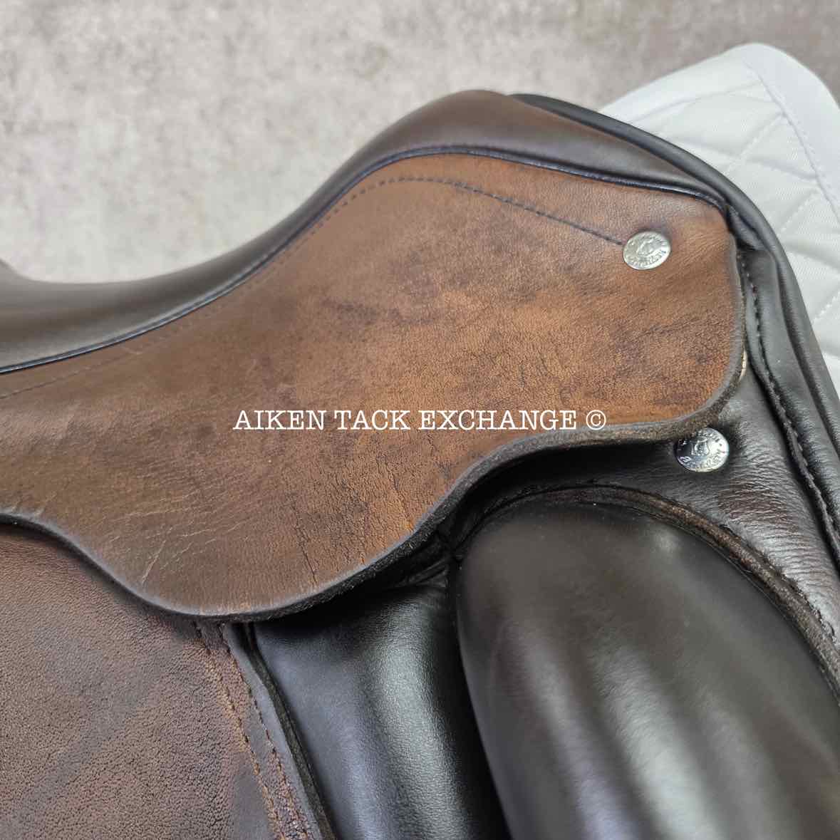 2021 Custom Saddlery Everest R Monoflap Dressage Saddle, 17.5" Seat, Adjustable Tree, Wool Flocked Panels