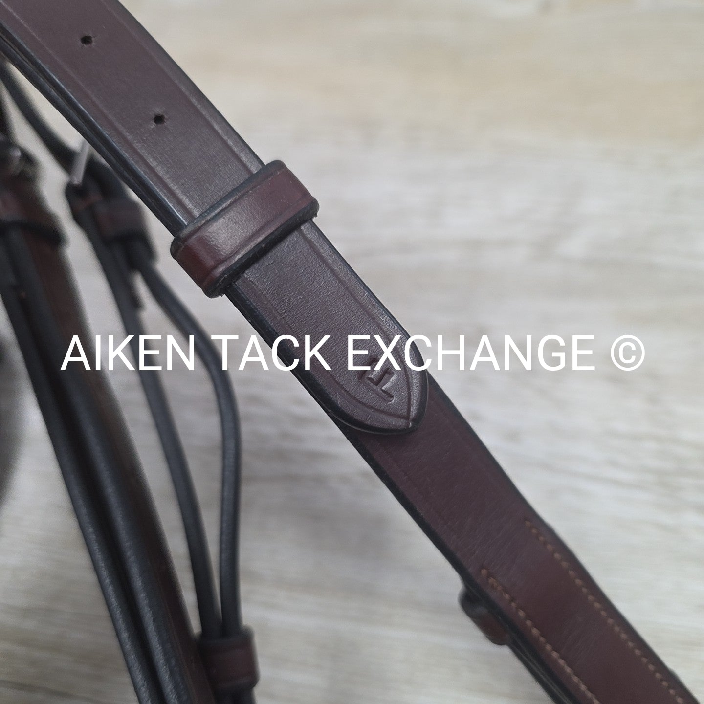KL Select Foxwell Flat Hunt Bridle with Matching Laced Reins, Brown, Size Full
