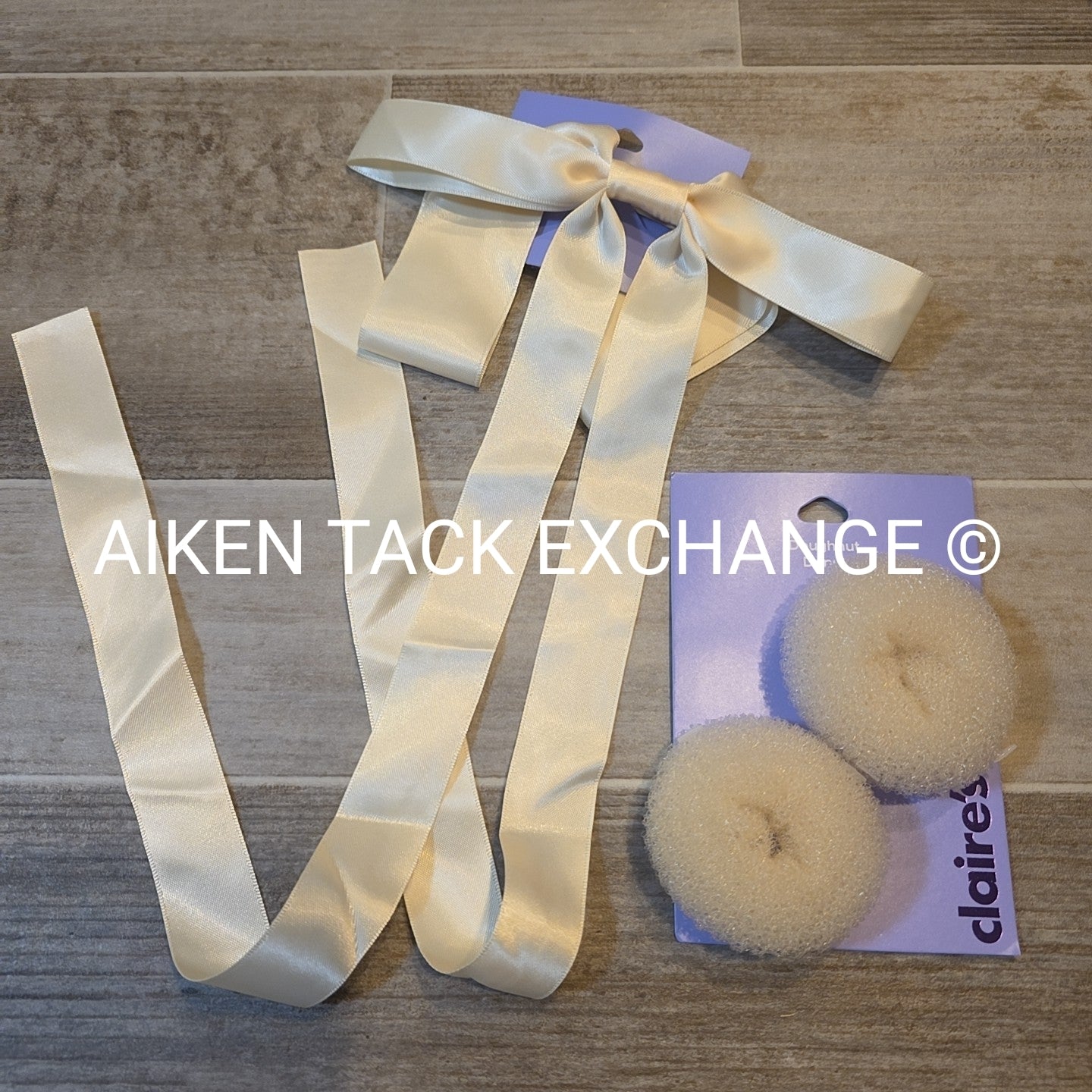 Claire's Hair Bundle - 2 Donuts, 1 Hair Clip