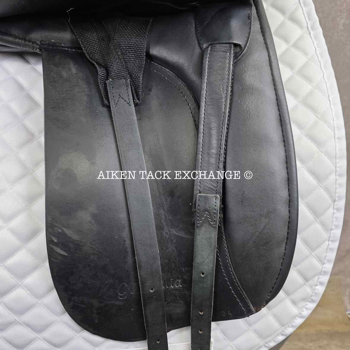 Thornhill Germania Klasse Dressage Saddle, 19" Seat, XX-Wide Hoop Tree, Wool Flocked Panels