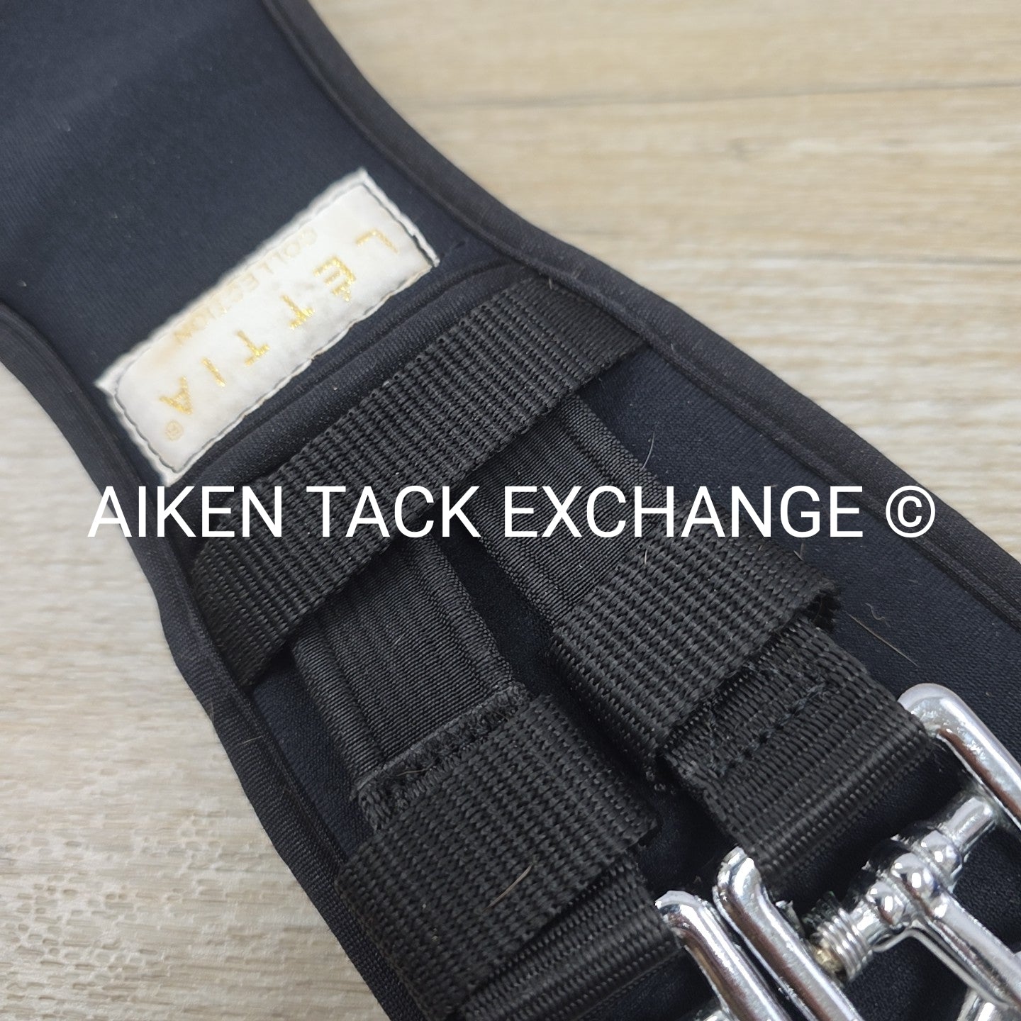 Lettia Memory Foam Click Dressage Girth, 22"