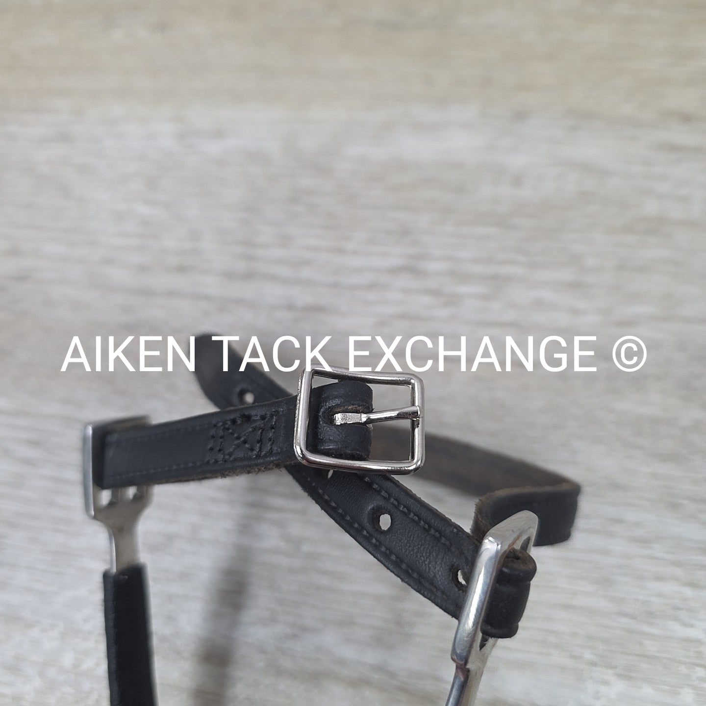 Leather Wrapped Short Neck Roller Spurs with Leather Spur Straps, 3/4' Neck