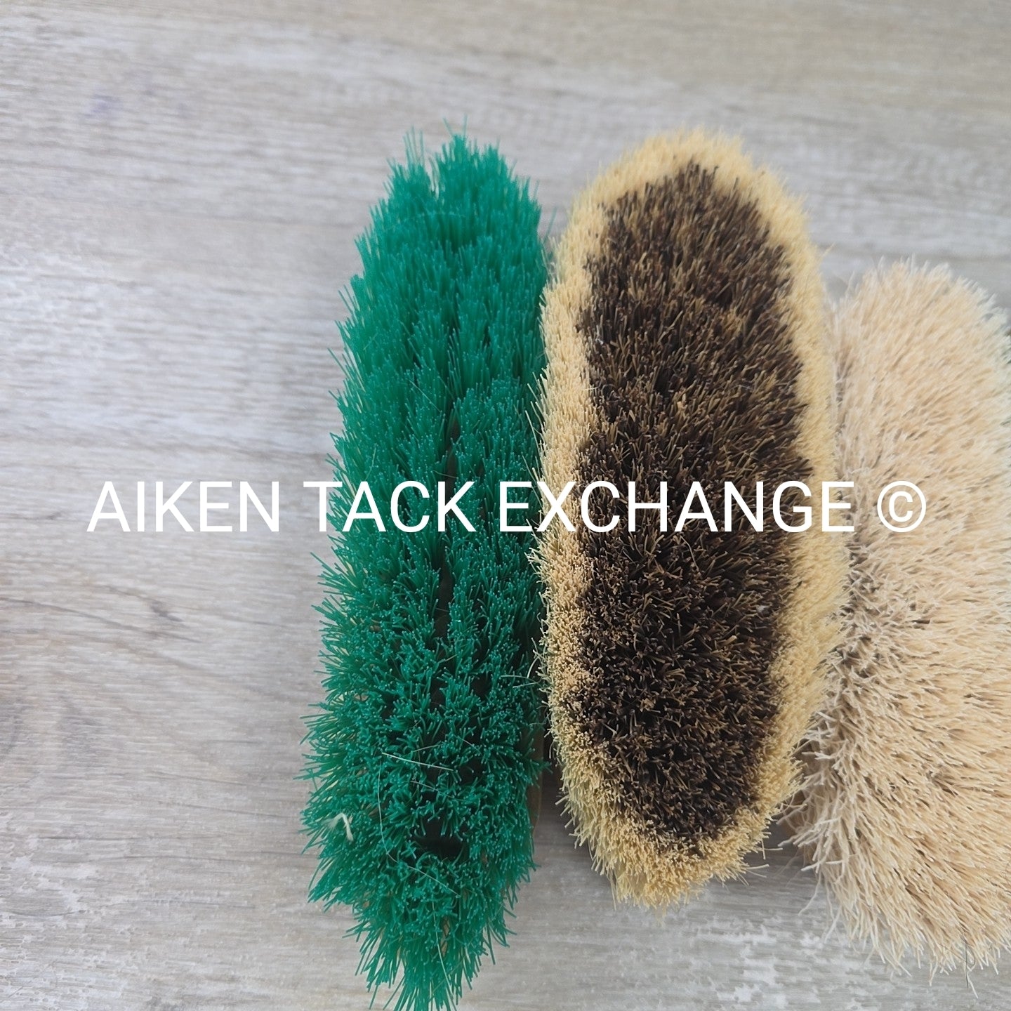 BARGAIN BUNDLE: 7 Grooming Brushes