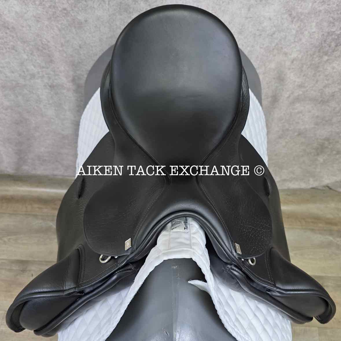 Anky Salinero Dressage Saddle, 18" Seat, Adjustable Tree - Changeable Gullet, Wool Flocked Panels