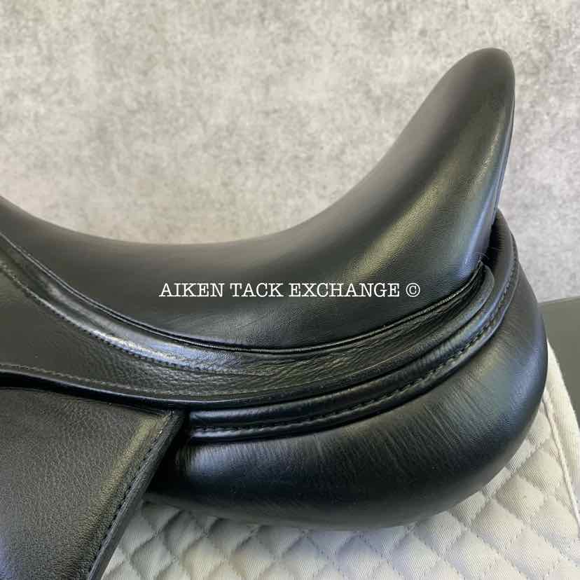 **SOLD** 2018 Kentaur Ithaka AP Monoflap Dressage Saddle, 17.5" Seat, Medium Wide Tree, Wool Flocked Panels