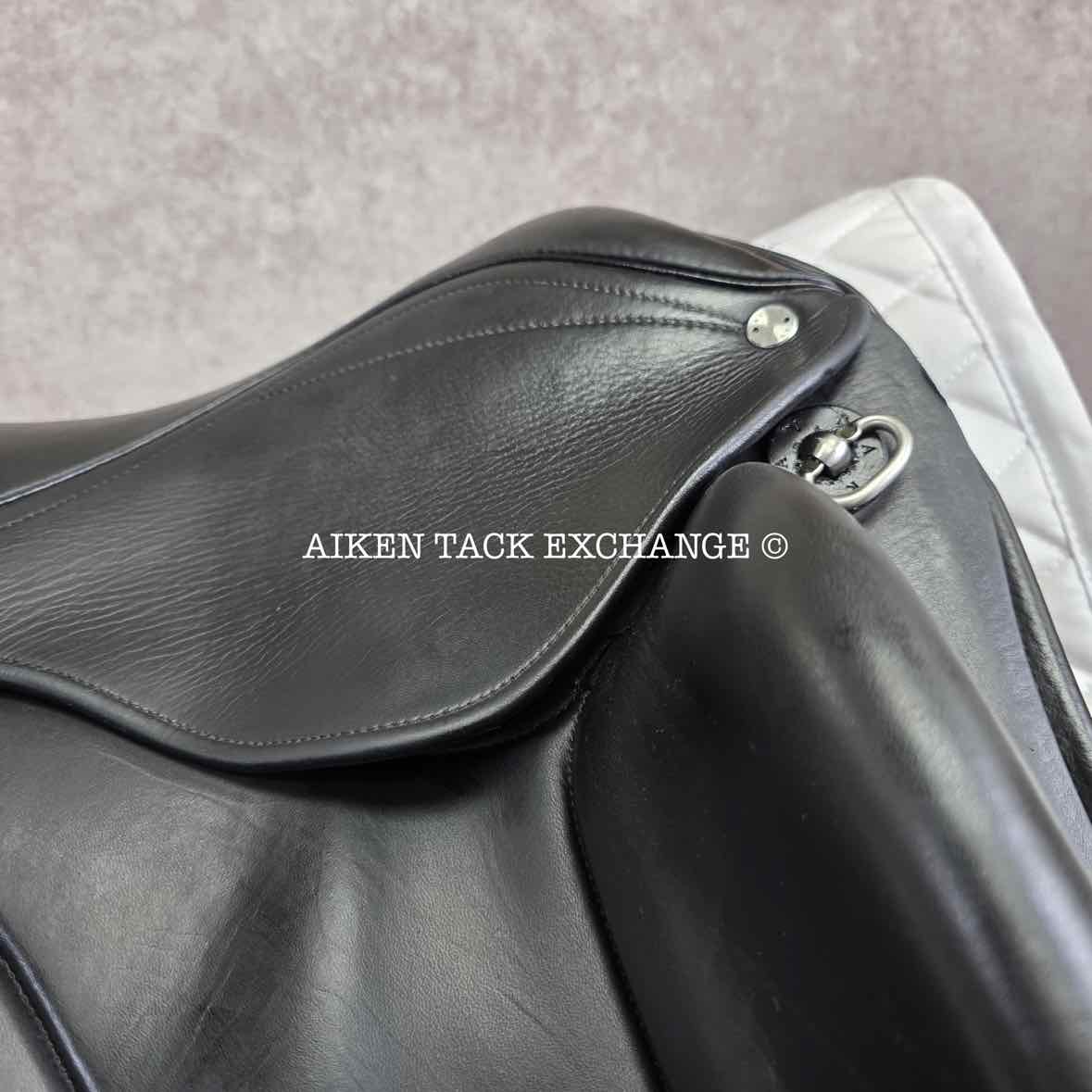 2020 Aviar Raavun 1.0 Monoflap Dressage Saddle, 18.5" Seat, Adjustable Tree, Foam Panels