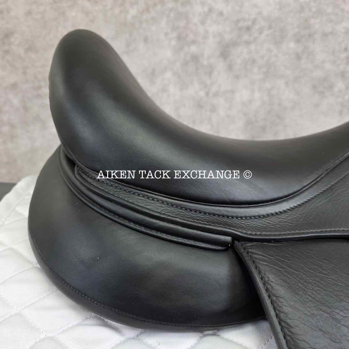 2018 Forestier Aachen Monoflap Dressage Saddle, 17" Seat, 1 Flap, MW/W Tree, PRO Panels, Full Buffalo Leather
