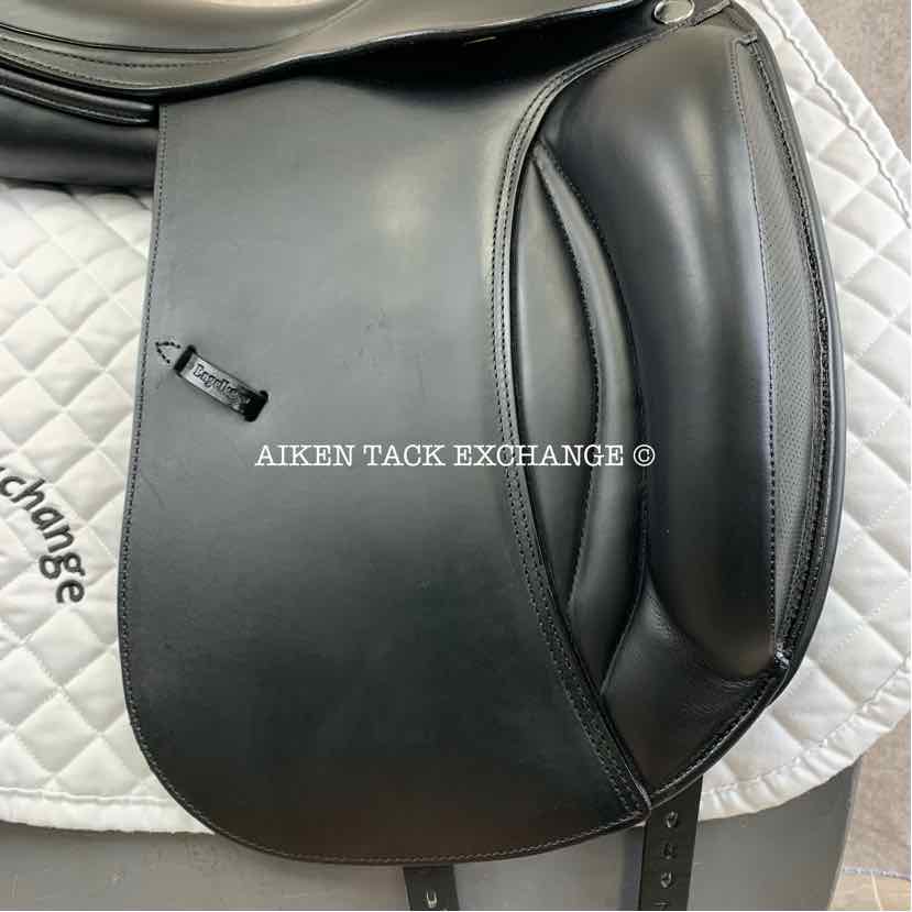 **SOLD** 2019 Prestige X-D1D K Zero Monoflap Dressage Saddle, 17" Seat, Medium Tree, Wool Flocked Panels