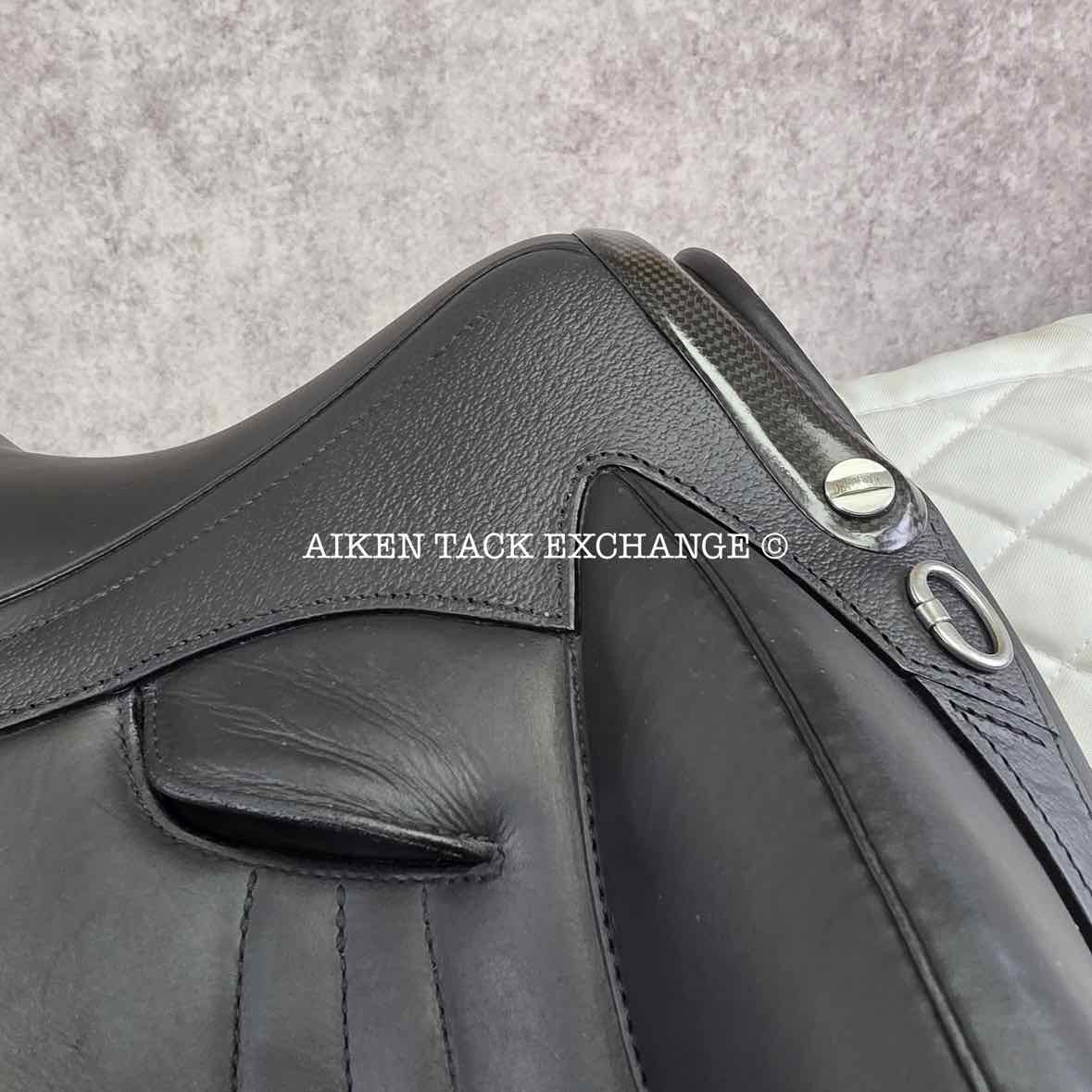 2023 Devoucoux Makila Harmonie Monoflap Dressage Saddle, 17" Seat, 1A Flap - Short, Dynamick Tree - Medium, D3D Panels, Full Buffalo Leather