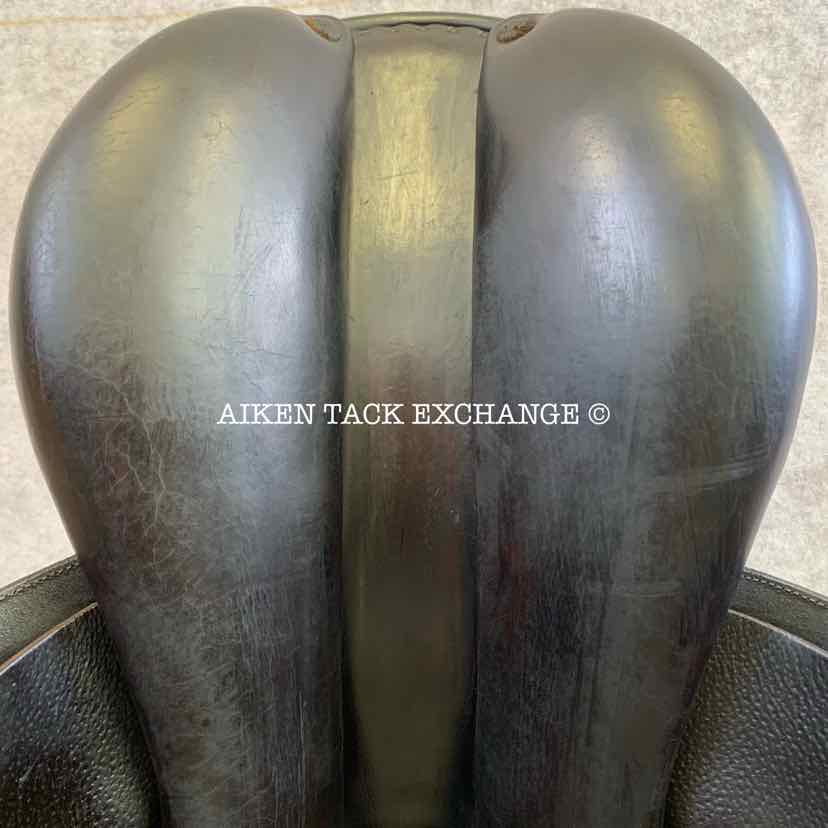 2004 Butet L-Seat (Semi Deep) Close Contact Jump Saddle, 18" Seat, 2.25 Flap, Medium Tree, Foam Panels
