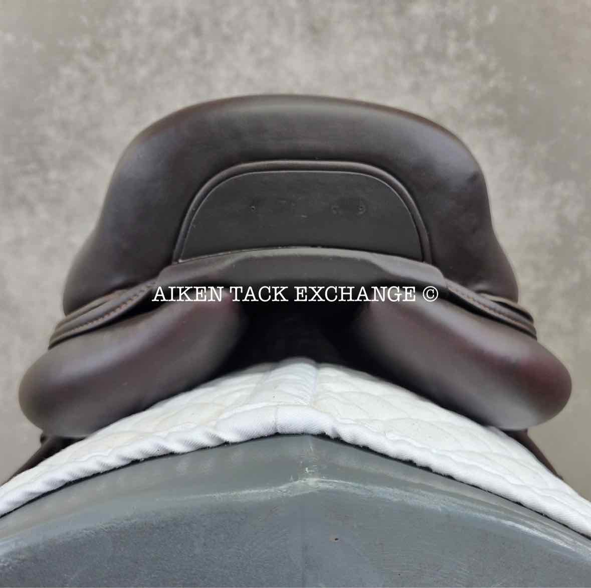 2021 CWD SE02 Close Contact Jump Saddle, 18" Seat, 3C Flap, Medium Tree, Foam Panels, Full Buffalo Leather