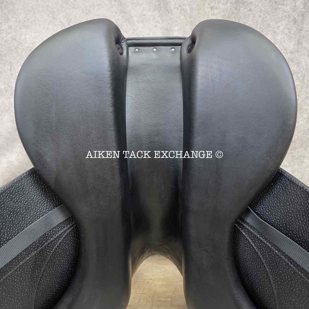 2018 Forestier Aachen Monoflap Dressage Saddle, 17" Seat, 1 Flap, MW/W Tree, PRO Panels, Full Buffalo Leather