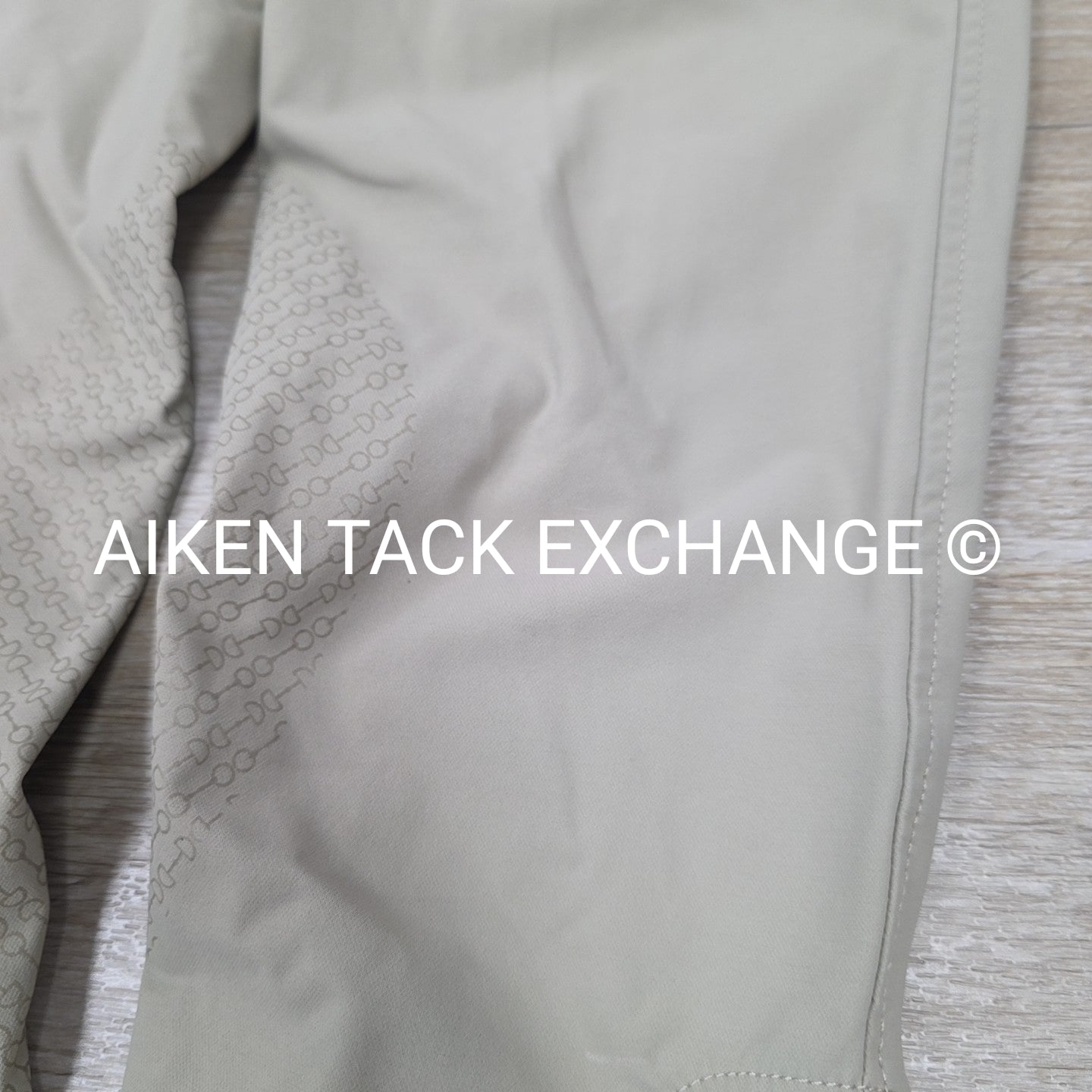 BARGAIN BUNDLE: 1 Tailored Sportsman Size Zip, 1 Dover Saddlery Knee Patch, 28