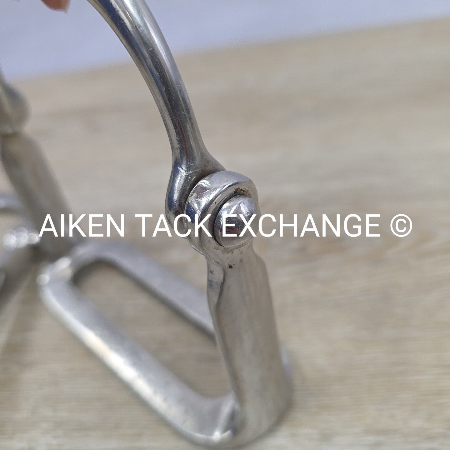 Hinged Stirrup Irons, 5.25"