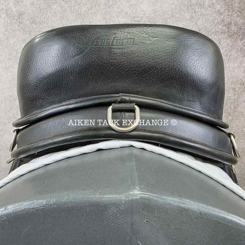 **SOLD** Freeform Lightweight Treeless Classic Trail Endurance Saddle, 17" Seat