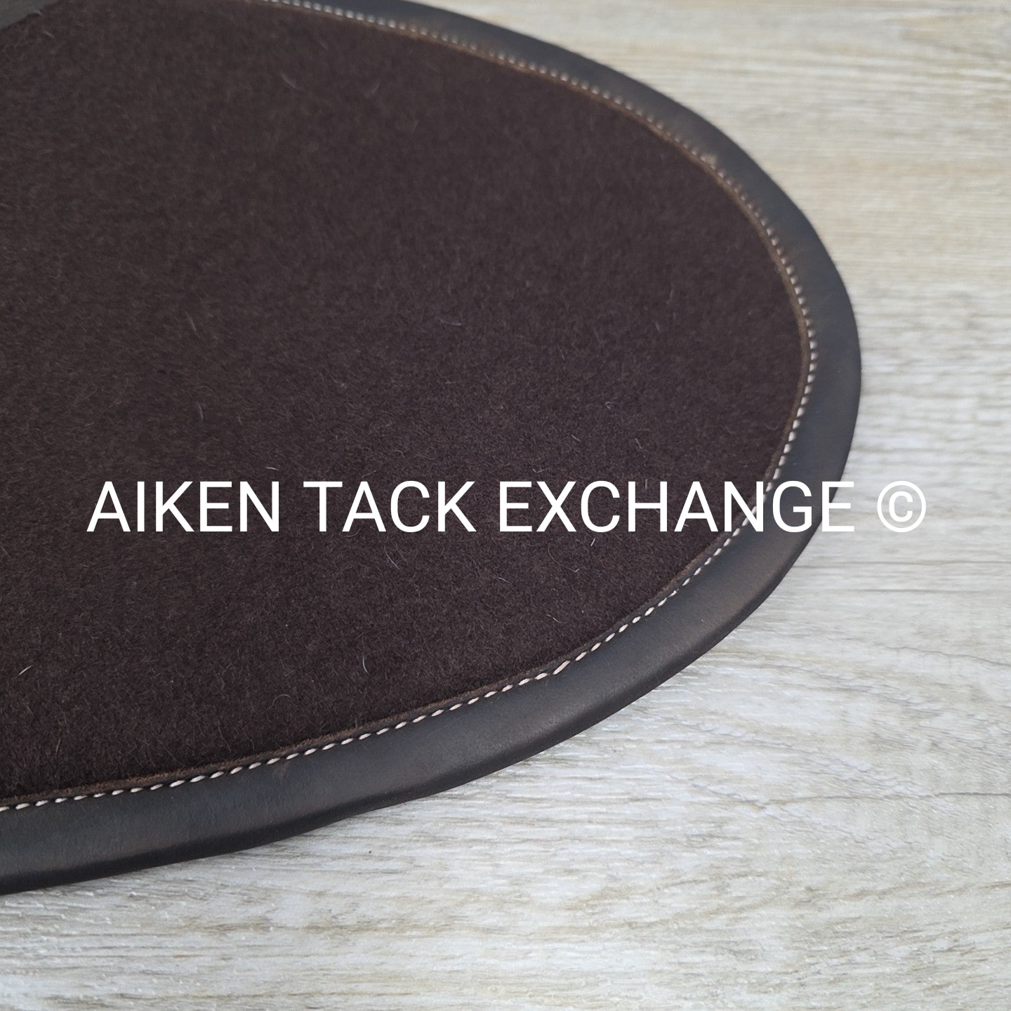 Voltaire Leather & Felt Half Pad, Size Large