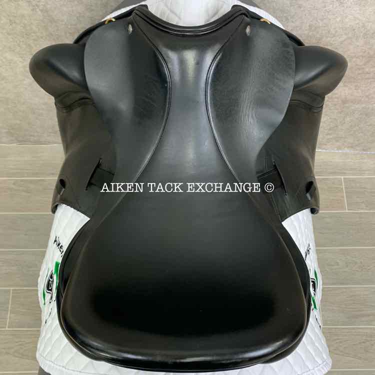 **SOLD** 2016 Custom Saddlery Signature Steffen's Advantage Monoflap Dressage Saddle, 17" Seat, Adjustable Tree, Wool Flocked Panels