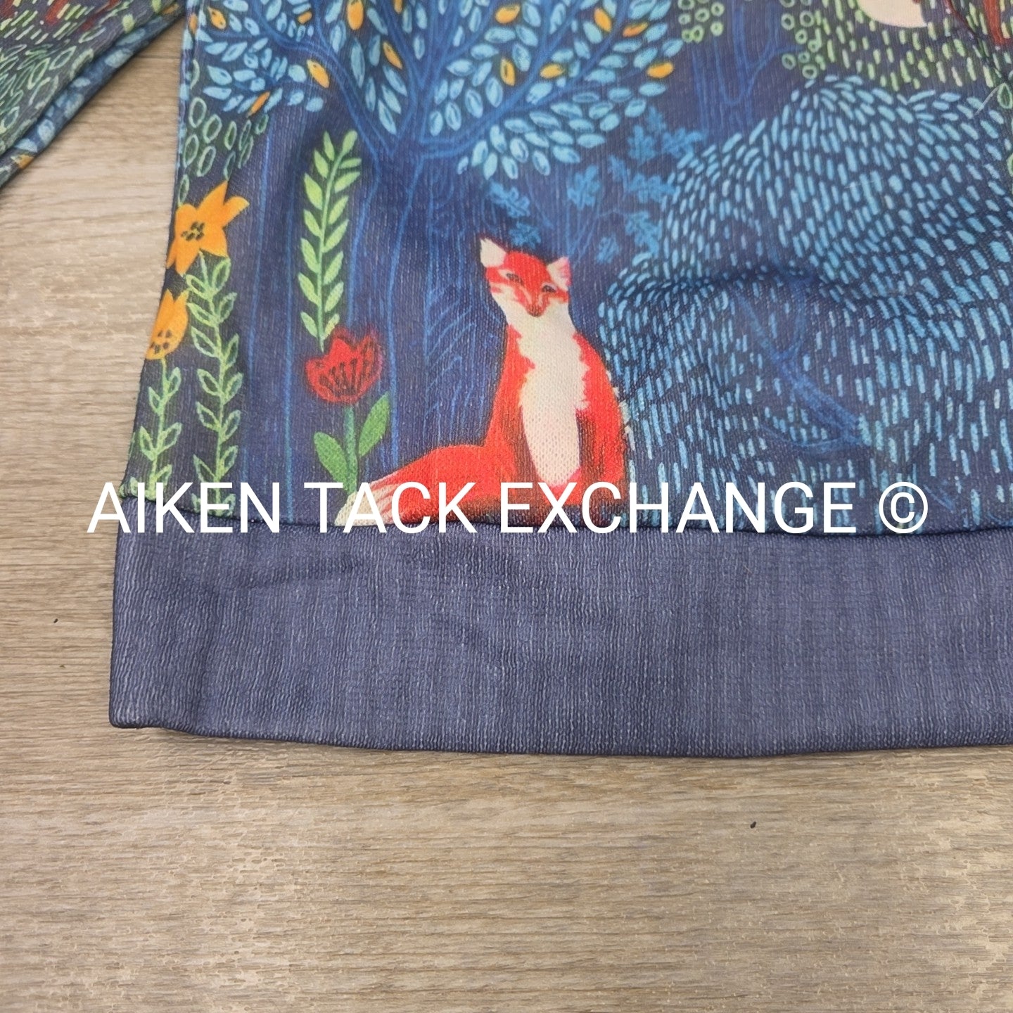 Fox Seater, Size Medium