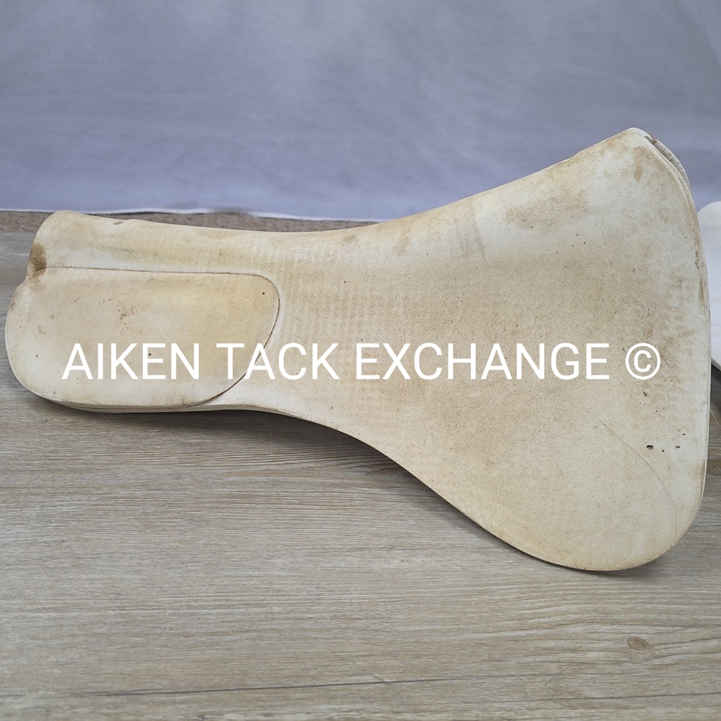 BARGAIN BUNDLE: 5 Half Pads, 2 Foam, Equigel, ThinLine, & Cashel Wedge