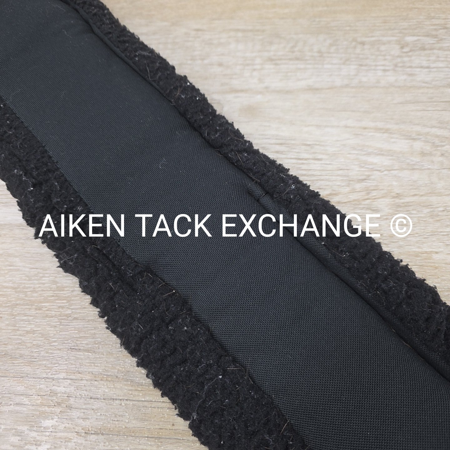 Lettia CoolMax Fleece Girth, Black, 30"