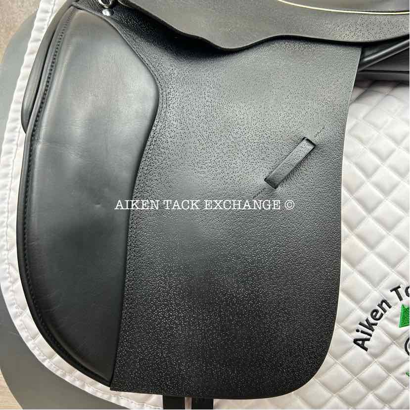2020 Black Country Eloquence Dressage Saddle, 18.5" Seat, Medium Wide Tree, Wool Flocked Panels