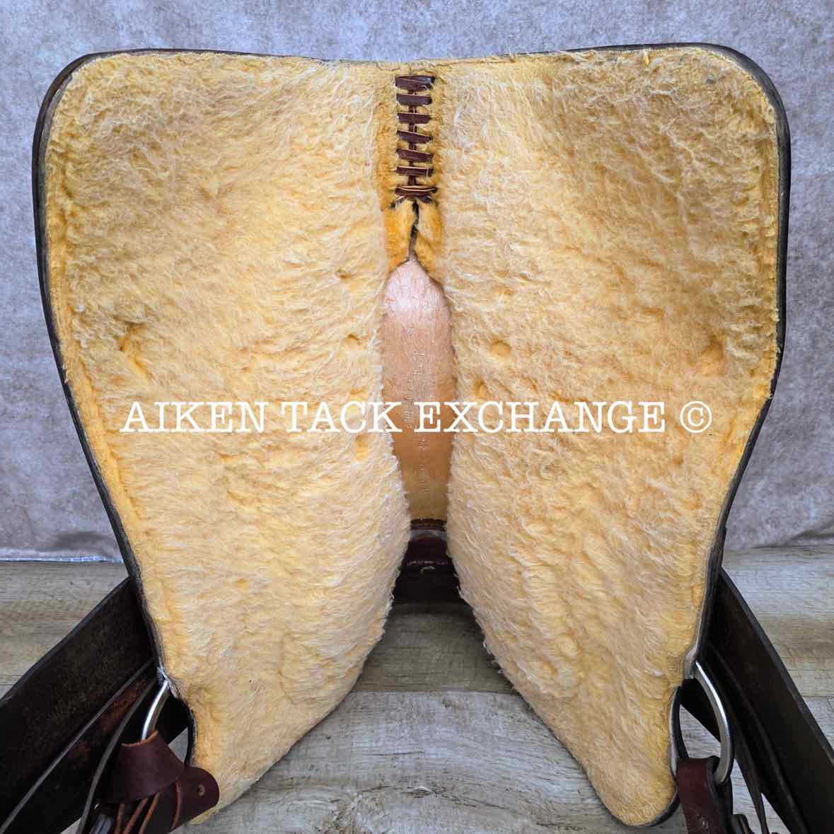 **SOLD** Circle M Western Saddle, 15.5" Seat, Wide Tree - Full QH Bars
