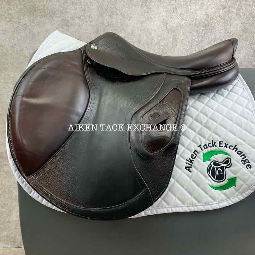 **SOLD** 2017 CWD SE30 2GS Close Contact Jump Saddle, 18" Seat - S3, 4L Flap, Dynamik Flex Tree - Medium, Foam Panels