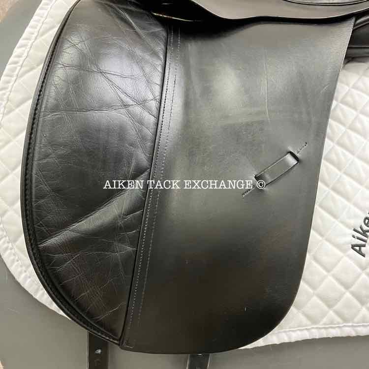Albion Style Dressage Saddle, 18" Seat, Medium Tree, Wool Flocked Panels