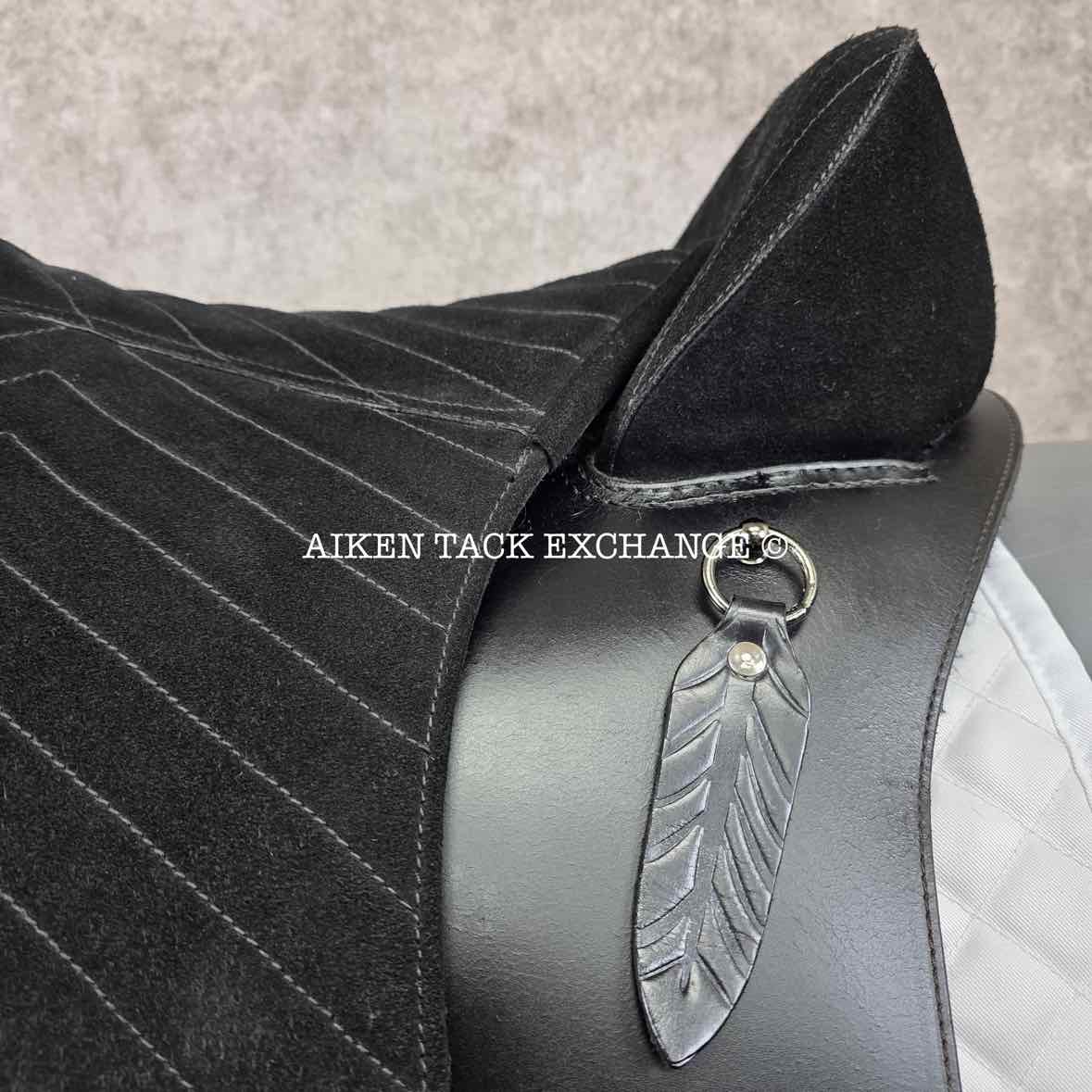 Barefoot Madrid Baroque Style Treeless Saddle, Size 2