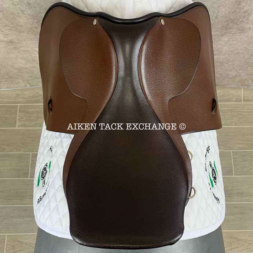 Ainsley Darby Close Contact Saddle, 17" Seat, Medium Tree, Foam Panels