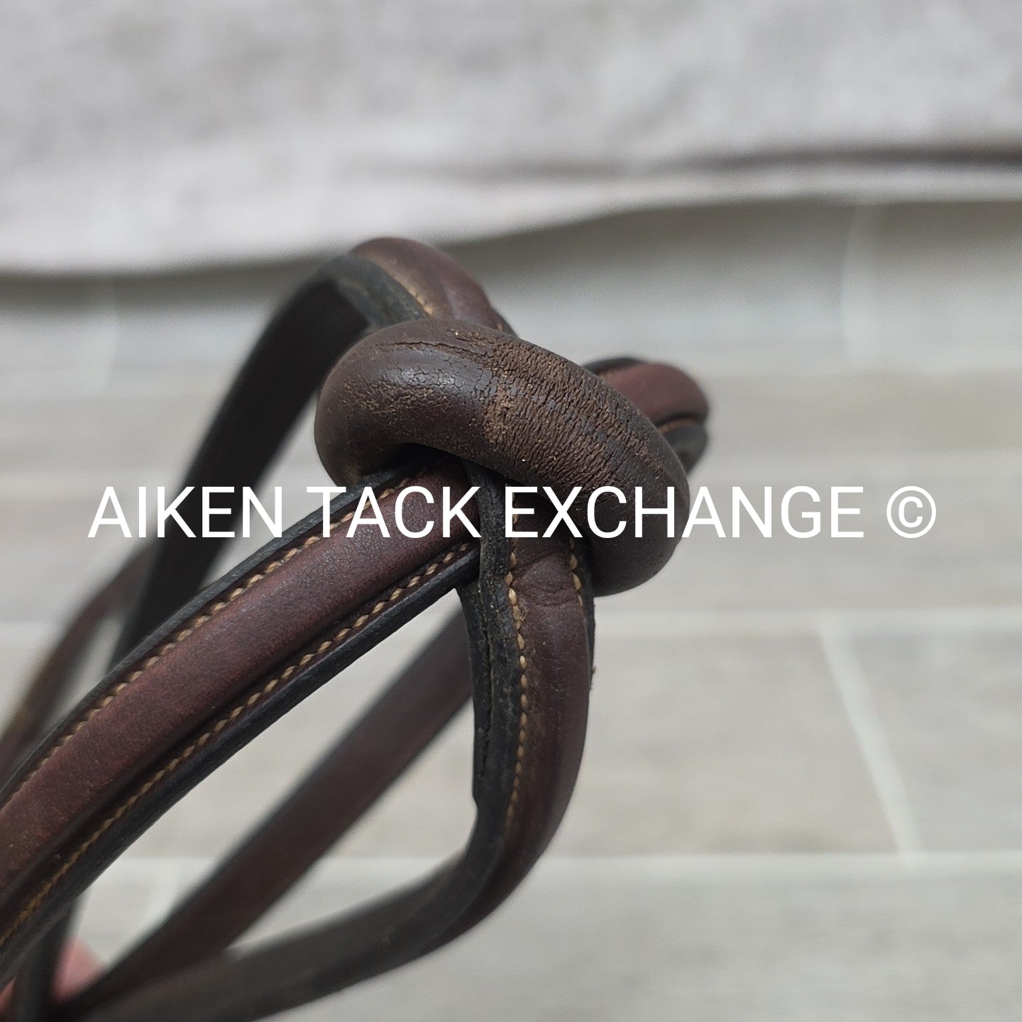 Dy'on Plain Square Raised Standing Martingale, Brown, Size Full
